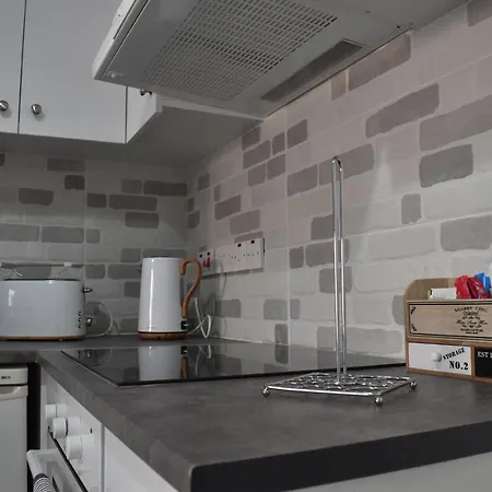 Marias - In Centre,near Daire Larnaca