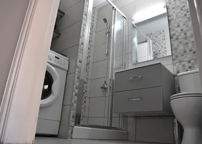 Marias - In Centre,near דירה